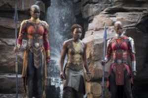 Free download 0301 Black Panther 1000x 667 free photo or picture to be edited with GIMP online image editor