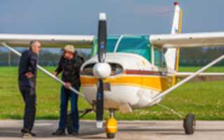 Free download 22.04.2017 / S5-DMS / Cessna 182 / Murska Sobota airport free photo or picture to be edited with GIMP online image editor