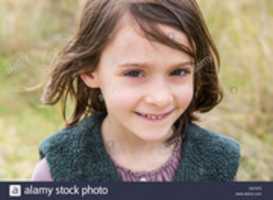 Free download 6 Year Old Girl E 5 T 373 ( 1) free photo or picture to be edited with GIMP online image editor