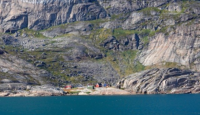 Descărcare gratuită Aappilattoq Greenland Village The - fotografie sau imagine gratuită pentru a fi editată cu editorul de imagini online GIMP