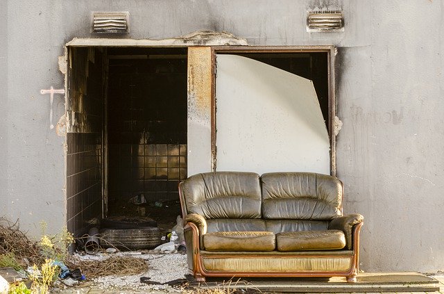 تنزيل Abandonment Armchair Sofa - صورة مجانية أو صورة مجانية ليتم تحريرها باستخدام محرر الصور عبر الإنترنت GIMP