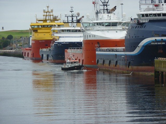 Free download Aberdeen Harbour -  free photo or picture to be edited with GIMP online image editor