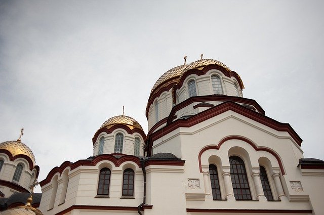 Abhazia Chirch Sky を無料ダウンロード - GIMP オンライン画像エディターで編集できる無料の写真または画像