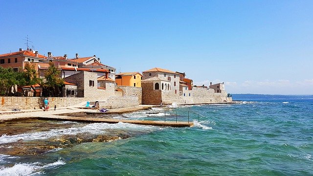 ดาวน์โหลดฟรีอาคาร Adriatic Sea Water - ภาพถ่ายหรือรูปภาพที่จะแก้ไขด้วยโปรแกรมแก้ไขรูปภาพออนไลน์ GIMP