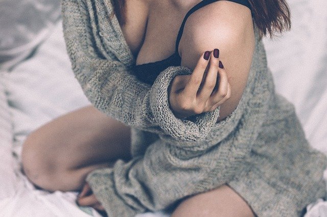 Free download adult bed blur close up female free picture to be edited with GIMP free online image editor