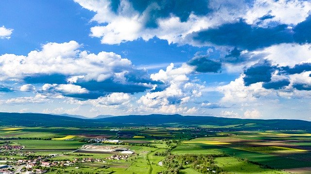 Ücretsiz indir Hava Fotoğrafçılığı Mavi Gökyüzü - GIMP çevrimiçi resim düzenleyiciyle düzenlenecek ücretsiz fotoğraf veya resim