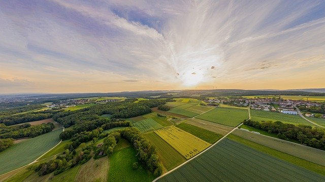 Téléchargement gratuit Vue aérienne Suisse Coucher de soleil - photo ou image gratuite à éditer avec l'éditeur d'images en ligne GIMP