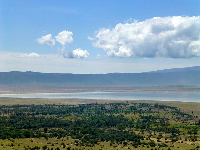 Kostenloser Download der kostenlosen Fotovorlage für den Afrika-Vulkankrater, die mit dem GIMP-Online-Bildeditor bearbeitet werden kann