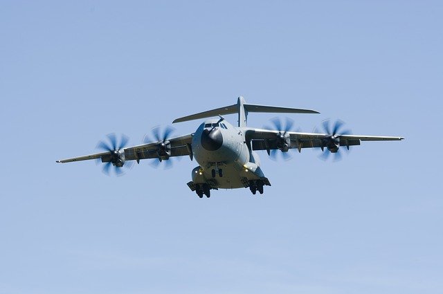 Free download airbus a400m landing plane free picture to be edited with GIMP free online image editor
