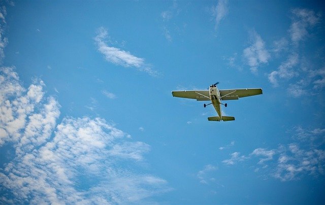 Free download aircraft airplane plane cessna 172 free picture to be edited with GIMP free online image editor