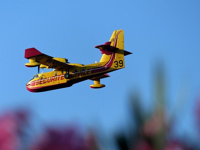 Бесплатная загрузка Aircraft Canadair Fire - бесплатное фото или изображение для редактирования с помощью онлайн-редактора изображений GIMP