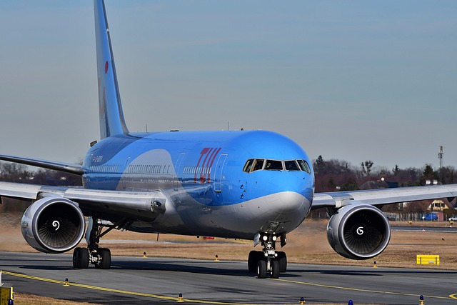 Free download aircraft flight boeing 767 airport free picture to be edited with GIMP free online image editor