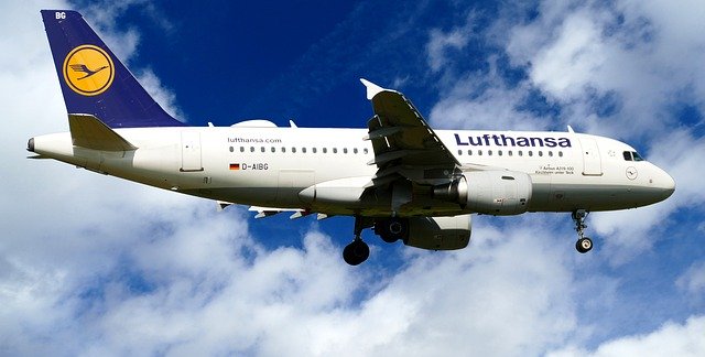 Muat turun percuma Pesawat Lufthansa D-Aibg - foto atau gambar percuma untuk diedit dengan editor imej dalam talian GIMP