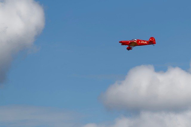 ดาวน์โหลดฟรี Aircraft Sky Flight - ภาพถ่ายหรือรูปภาพฟรีที่จะแก้ไขด้วยโปรแกรมแก้ไขรูปภาพออนไลน์ GIMP