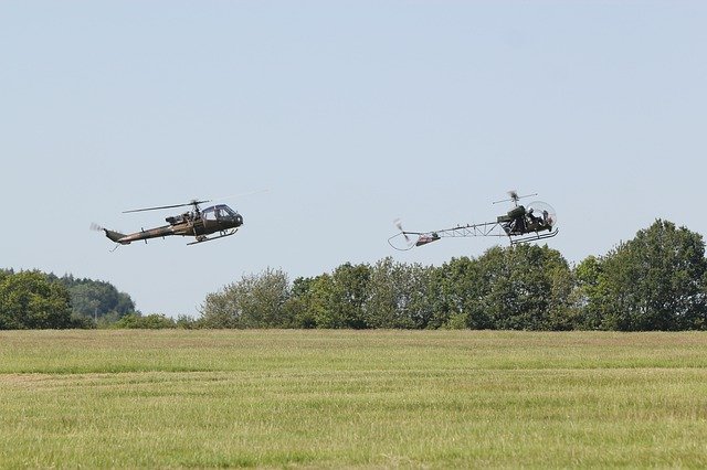 Free download Airshow Aircraft Helicopter -  free photo or picture to be edited with GIMP online image editor