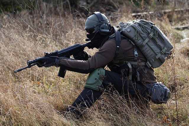 Unduh gratis Airsoft Replica Tactical - foto atau gambar gratis untuk diedit dengan editor gambar online GIMP