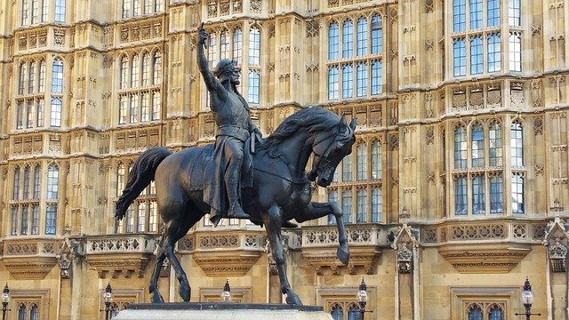 ດາວ​ໂຫຼດ​ຟຣີ A Kings Horse Medieval Horseman - ຮູບ​ພາບ​ຟຣີ​ຫຼື​ຮູບ​ພາບ​ທີ່​ຈະ​ໄດ້​ຮັບ​ການ​ແກ້​ໄຂ​ກັບ GIMP ອອນ​ໄລ​ນ​໌​ບັນ​ນາ​ທິ​ການ​ຮູບ​ພາບ