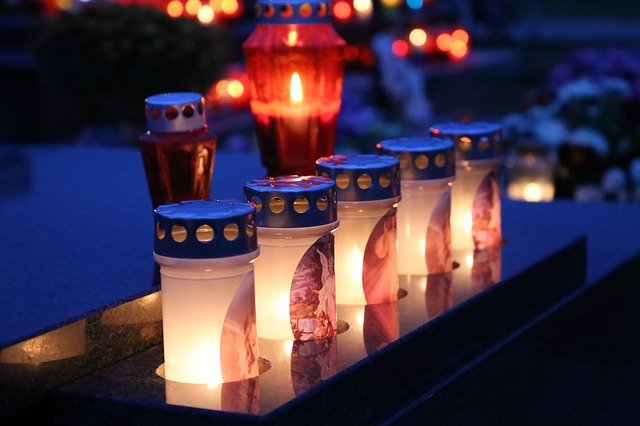 تنزيل All Saints Candles Lantern مجانًا - صورة مجانية أو صورة يتم تحريرها باستخدام محرر الصور عبر الإنترنت GIMP