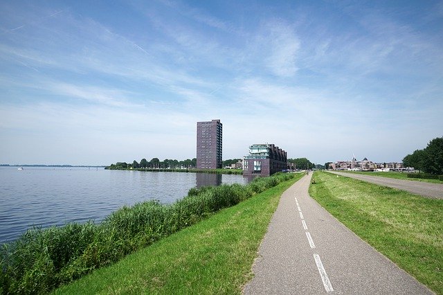 Gratis download Almere City Habour - gratis foto of afbeelding om te bewerken met GIMP online afbeeldingseditor