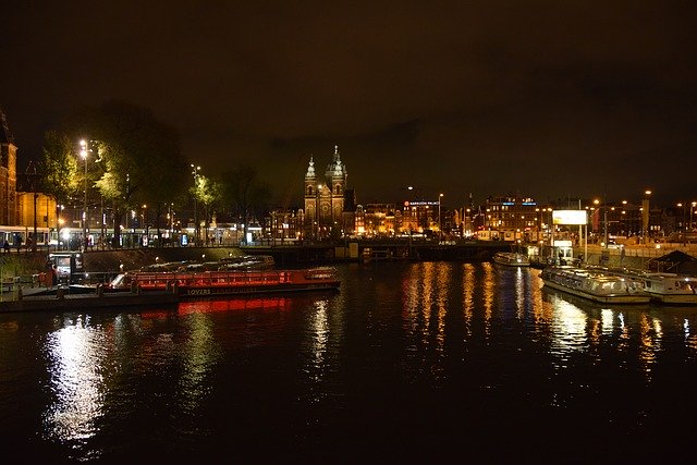 Bezpłatne pobieranie Amsterdam Night Holland - bezpłatne zdjęcie lub obraz do edycji za pomocą internetowego edytora obrazów GIMP