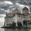 Ancient castle along the river  screen for extension Chrome web store in OffiDocs Chromium