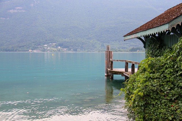 Безкоштовно завантажте Annecy Lake Nature - безкоштовне фото або зображення для редагування за допомогою онлайн-редактора зображень GIMP