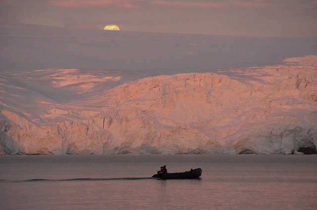 Free download Antarctica Landscape Boat -  free photo or picture to be edited with GIMP online image editor