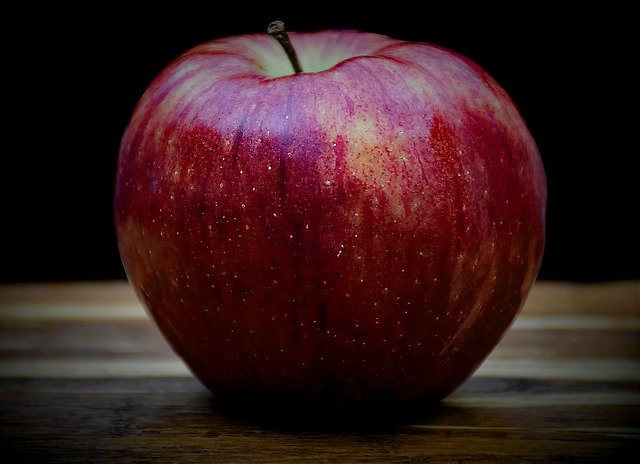 Descarga gratuita Apple Red Delicious: foto o imagen gratuita para editar con el editor de imágenes en línea GIMP