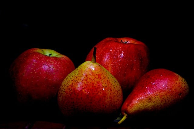 免费下载苹果、甜梨、水果、新鲜免费图片，使用 GIMP 免费在线图像编辑器进行编辑