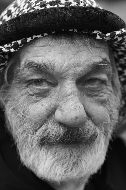 Free download arab man old face kaffiyeh beard free picture to be edited with GIMP free online image editor
