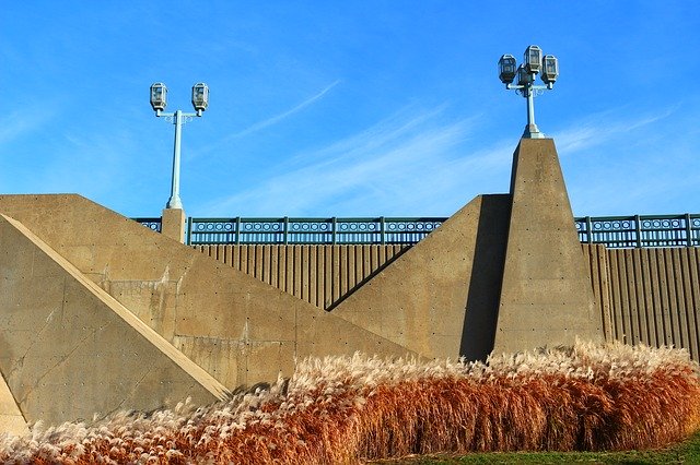 Architecture Bridge Grass 무료 다운로드 - 무료 사진 또는 GIMP 온라인 이미지 편집기로 편집할 사진