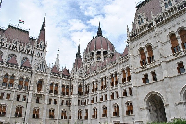 ดาวน์โหลดฟรี Architecture Building Style Side - ภาพถ่ายฟรีหรือรูปภาพที่จะแก้ไขด้วยโปรแกรมแก้ไขรูปภาพออนไลน์ GIMP