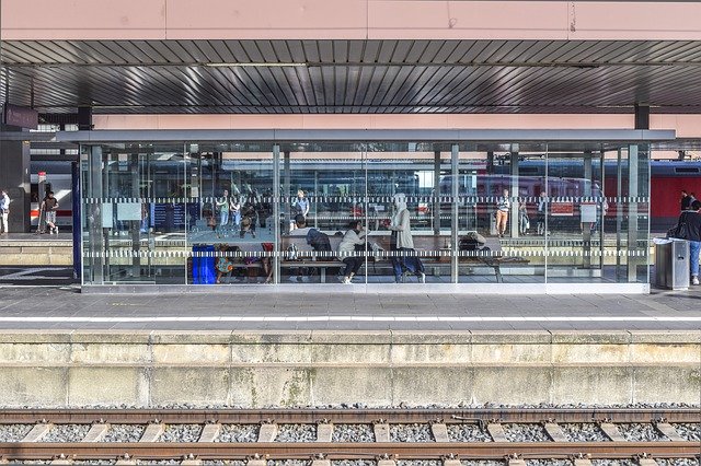 Gratis download Architecture Railway Station - gratis foto of afbeelding om te bewerken met GIMP online afbeeldingseditor