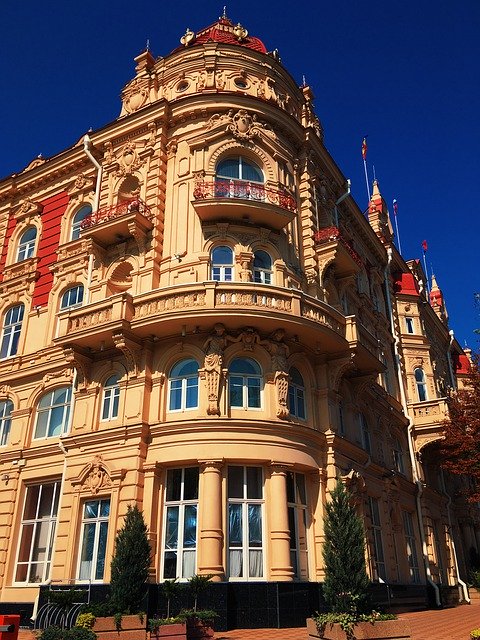 ดาวน์โหลดฟรี Architecture Rostov Building - ภาพถ่ายหรือรูปภาพฟรีที่จะแก้ไขด้วยโปรแกรมแก้ไขรูปภาพออนไลน์ GIMP