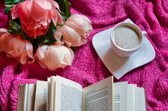 Free download at home books read bunch of flowers free picture to be edited with GIMP free online image editor
