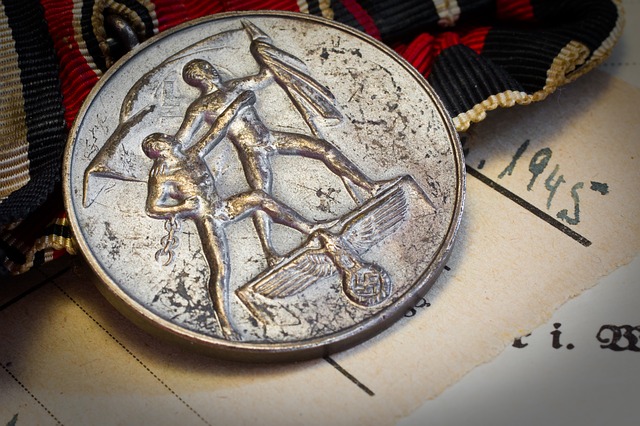 Безкоштовно завантажте австрійський медаль орден Другої світової війни безкоштовне зображення для редагування за допомогою безкоштовного онлайн-редактора зображень GIMP