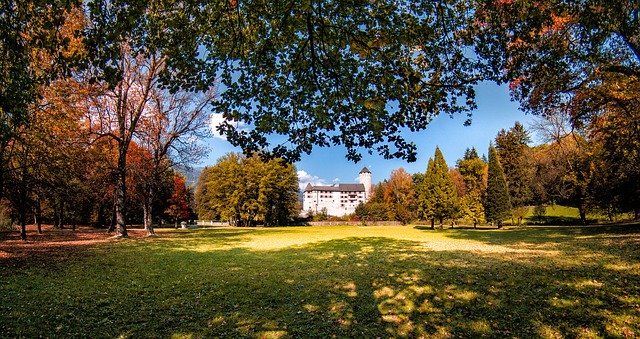 Autumn Castle Tyrol Matze സൗജന്യ ഡൗൺലോഡ് - GIMP ഓൺലൈൻ ഇമേജ് എഡിറ്റർ ഉപയോഗിച്ച് എഡിറ്റ് ചെയ്യാവുന്ന സൗജന്യ ഫോട്ടോയോ ചിത്രമോ