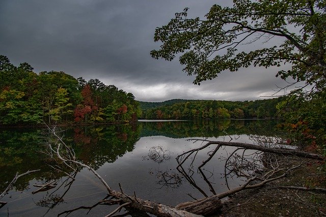 Скачать бесплатно Осеннее озеро, гора - бесплатная фотография или картинка для редактирования с помощью онлайн-редактора изображений GIMP