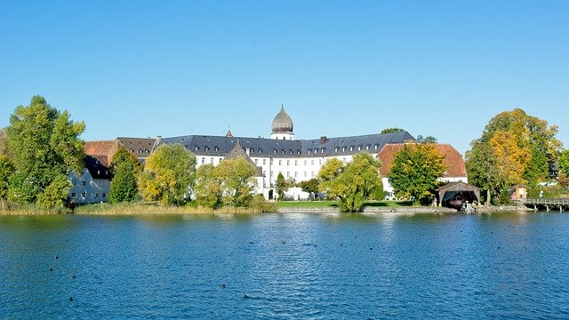 Kostenloser Download Herbst Oberbayern Dameninsel - kostenloses Foto oder Bild zur Bearbeitung mit GIMP Online-Bildbearbeitung