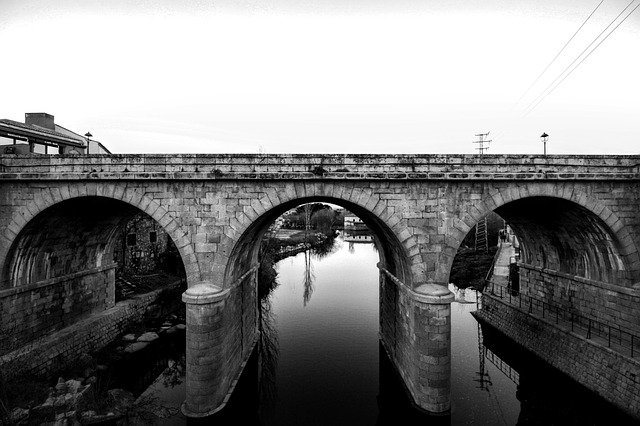 הורדה חינם Avila Bridge River - תמונה או תמונה בחינם לעריכה עם עורך התמונות המקוון GIMP