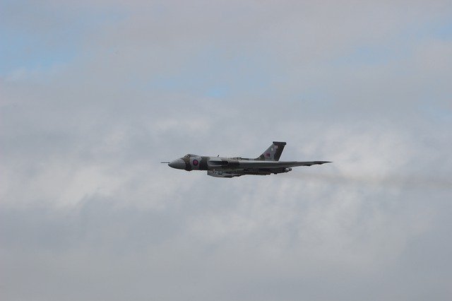 تنزيل Avro Vulcan Plane Jet مجانًا - صورة مجانية أو صورة يتم تحريرها باستخدام محرر الصور عبر الإنترنت GIMP