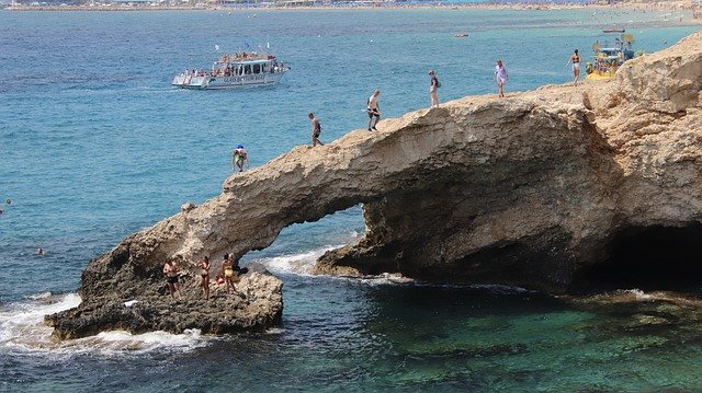 Descarga gratuita de la costa del paisaje de Ayia Napa: foto o imagen gratuita para editar con el editor de imágenes en línea GIMP