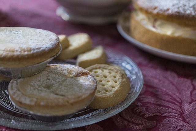 Free download baked goods cakes fruit mince pies free picture to be edited with GIMP free online image editor