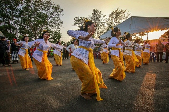 تنزيل Bali Dance Indonesia مجانًا - صورة مجانية أو صورة لتحريرها باستخدام محرر الصور عبر الإنترنت GIMP