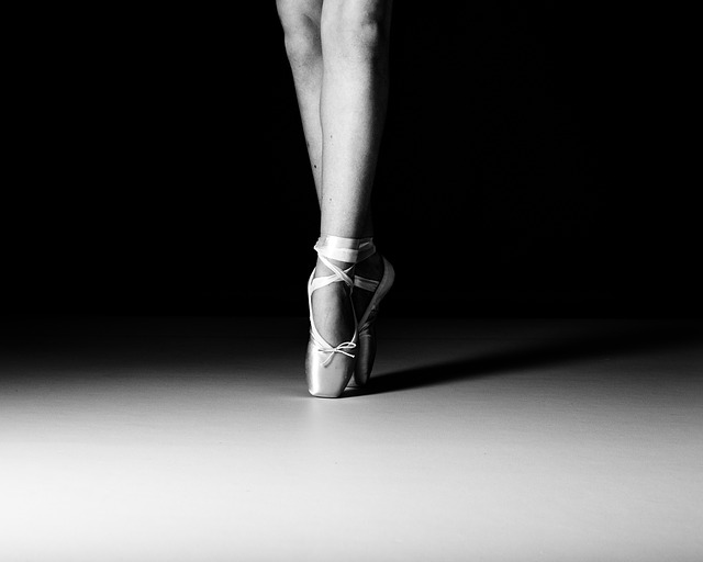 Free download ballet dancer en pointe dance free picture to be edited with GIMP free online image editor