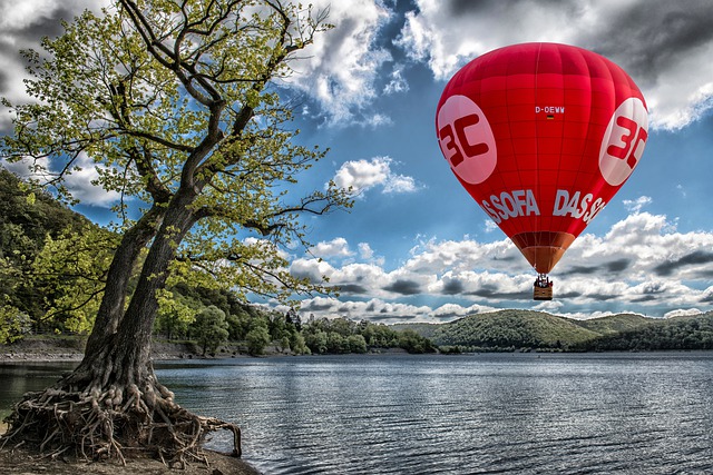 Free download balloons lake water landscape free picture to be edited with GIMP free online image editor