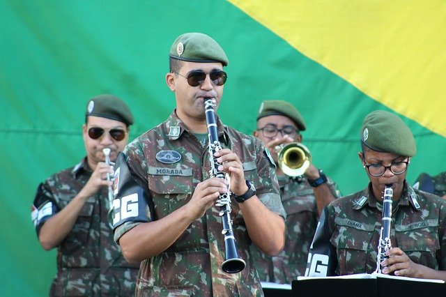 Band Fanfare Army 무료 다운로드 - 무료 사진 또는 GIMP 온라인 이미지 편집기로 편집할 사진