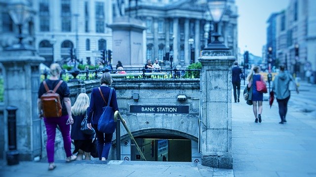 Descărcare gratuită Bank Station Underground Tube - fotografie sau imagini gratuite pentru a fi editate cu editorul de imagini online GIMP