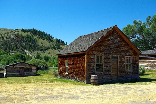 Unduh gratis Bannack Montana Scene - foto atau gambar gratis untuk diedit dengan editor gambar online GIMP