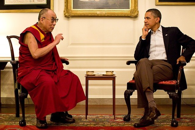 Free download barack obama dalai lama free picture to be edited with GIMP free online image editor